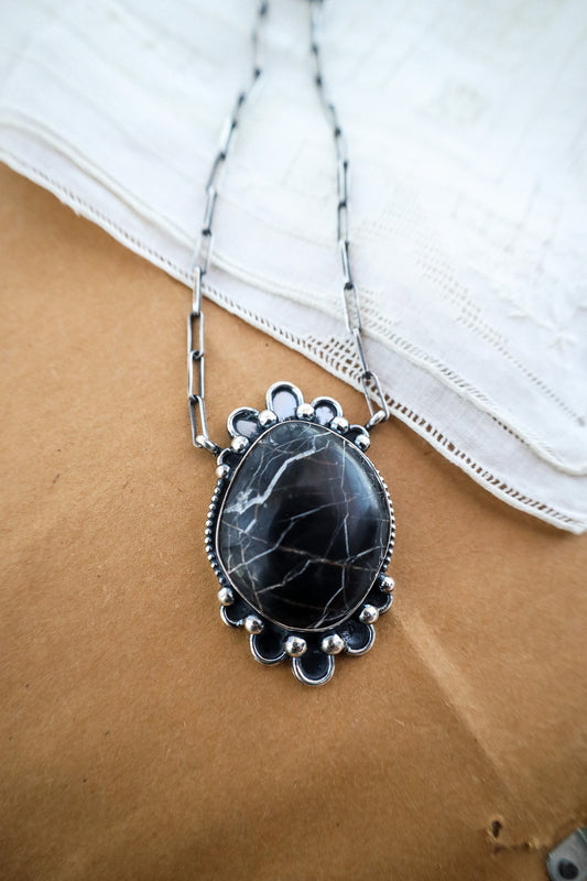 Cally Necklace