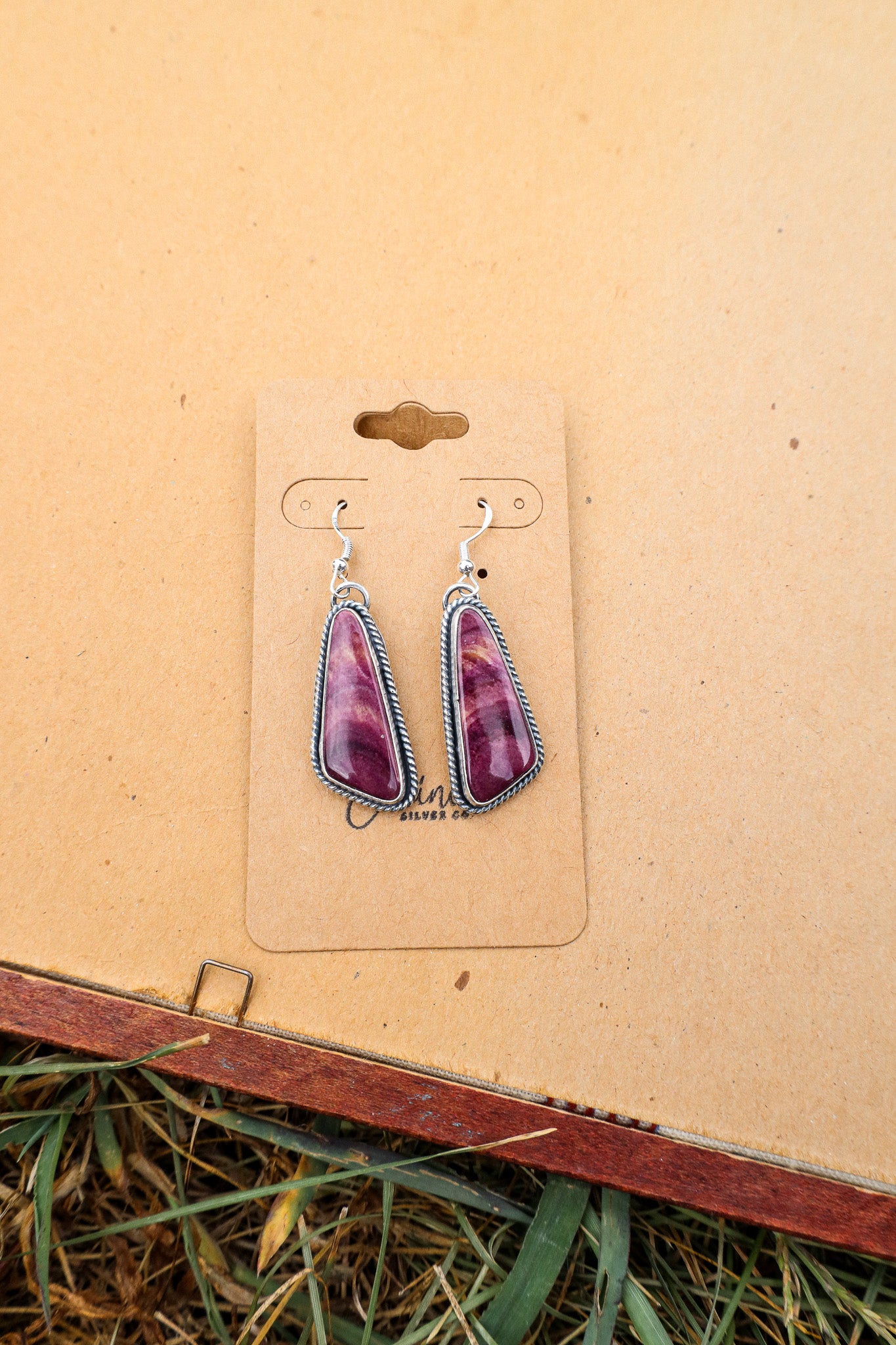Dangles - G