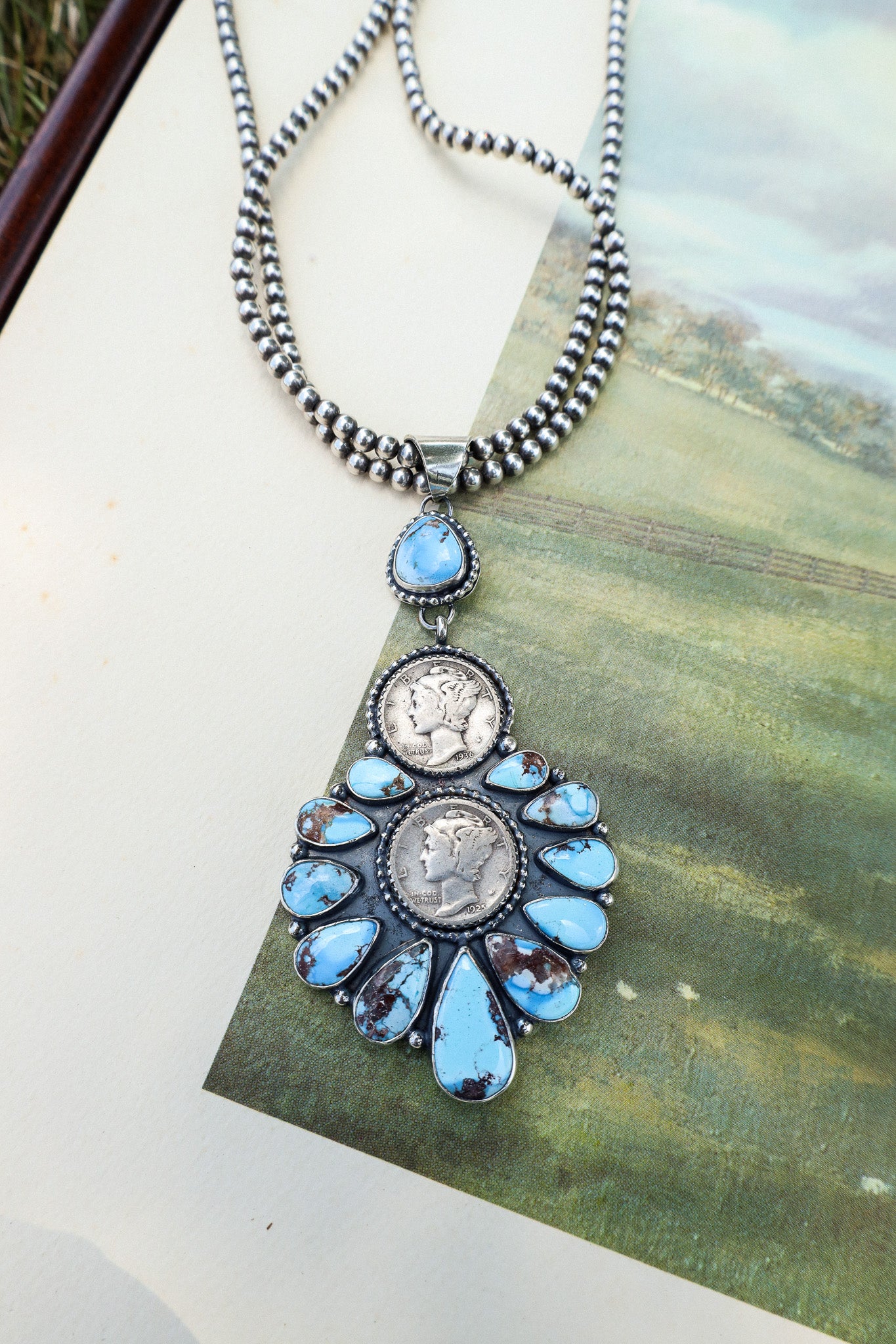 Justify Pendant