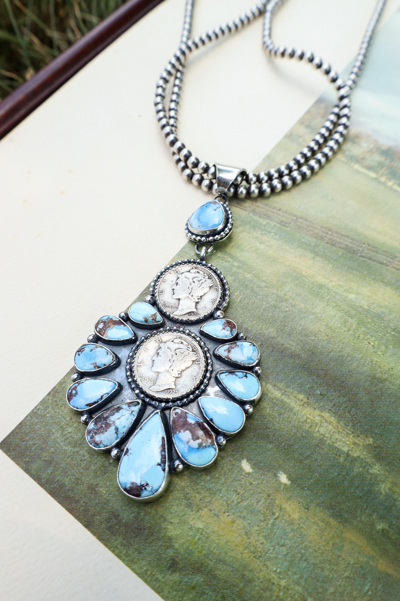 Justify Pendant