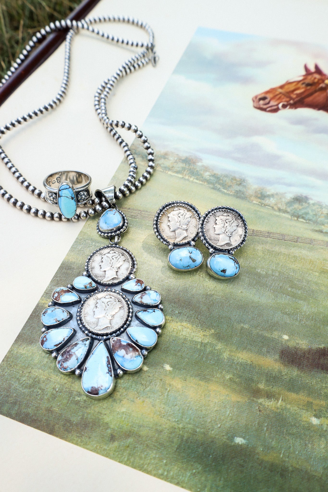 Justify Pendant