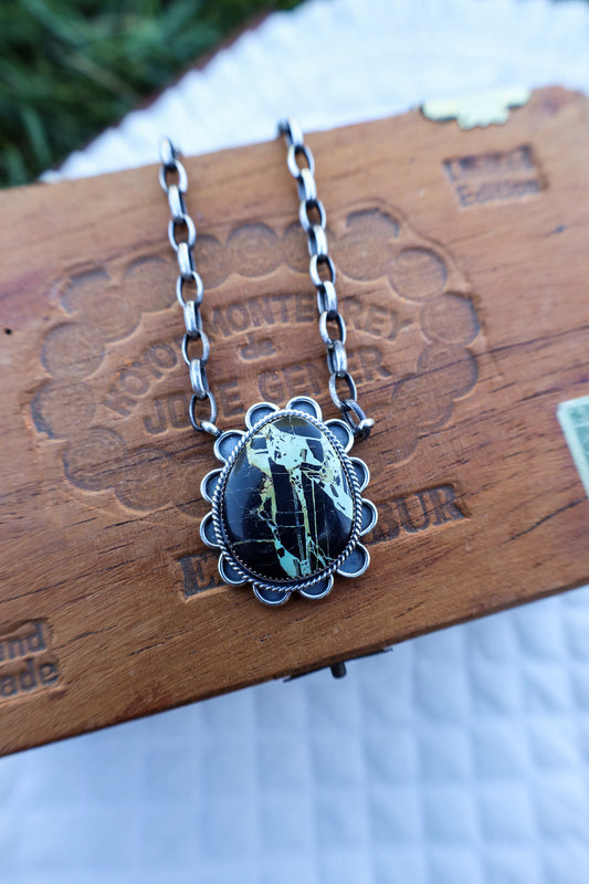Wanda Necklace