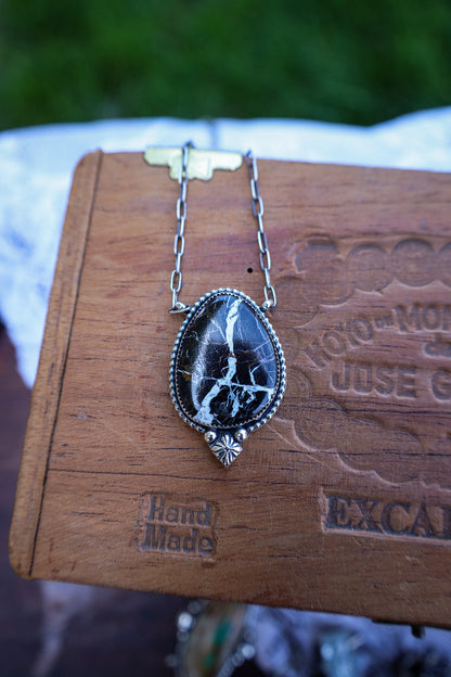 Almont Necklace - White Buffalo