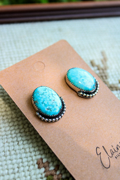 White Water Studs - F