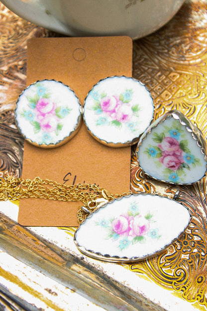 Clea Necklace