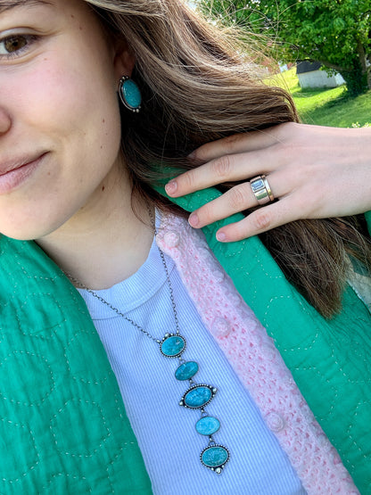 Monet Lariat