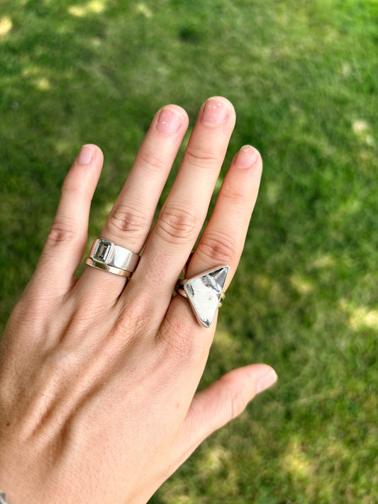 107 - White Buffalo Ring Size 6.75