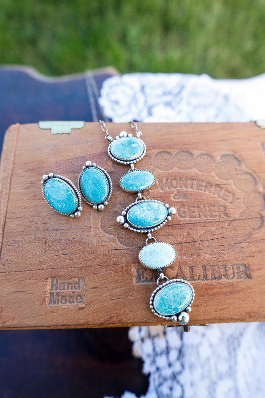 Monet Lariat