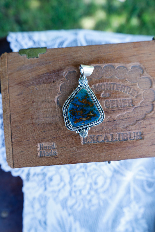 219 - High Grade Royston Pendant