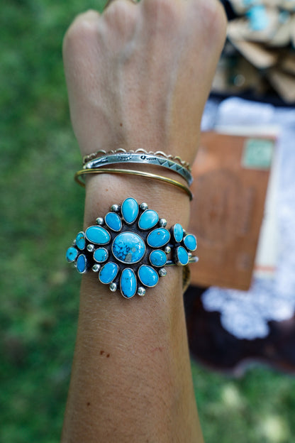 176 - Sleeping Beauty Cluster Cuff