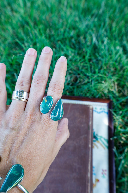 Hibiscus Ring - Adj 8-10
